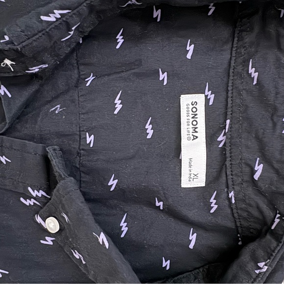 Lot of 3 men’s short sleeve button down shirts from Sonoma. Size XL - Picture 5 of 7